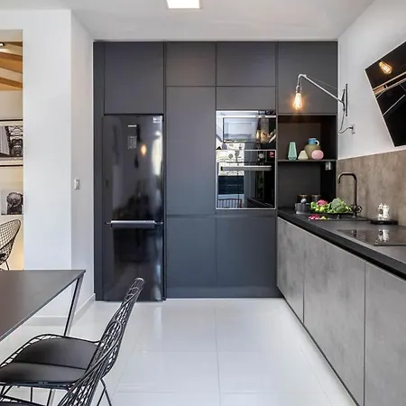 Sleeps 6 With Pool Air Con And Wifi Villa